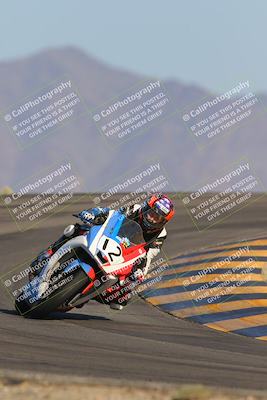 media/Oct-07-2023-CVMA (Sat) [[f84d08e330]]/Race 13 500 Supersport-350 Supersport/